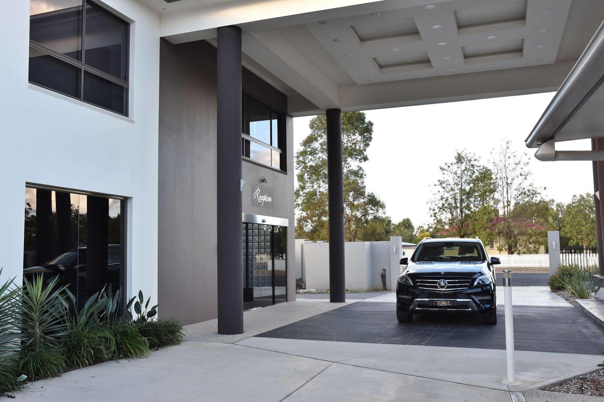 Western Downs Motor Motel Miles